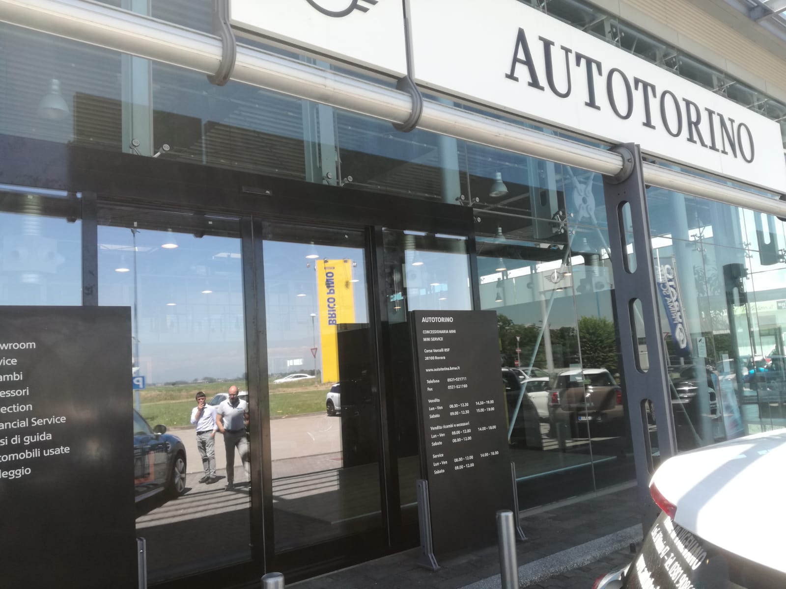 Fornitura di nuova porta automatica ridondante per Autotorino di Novara: Immagine 1